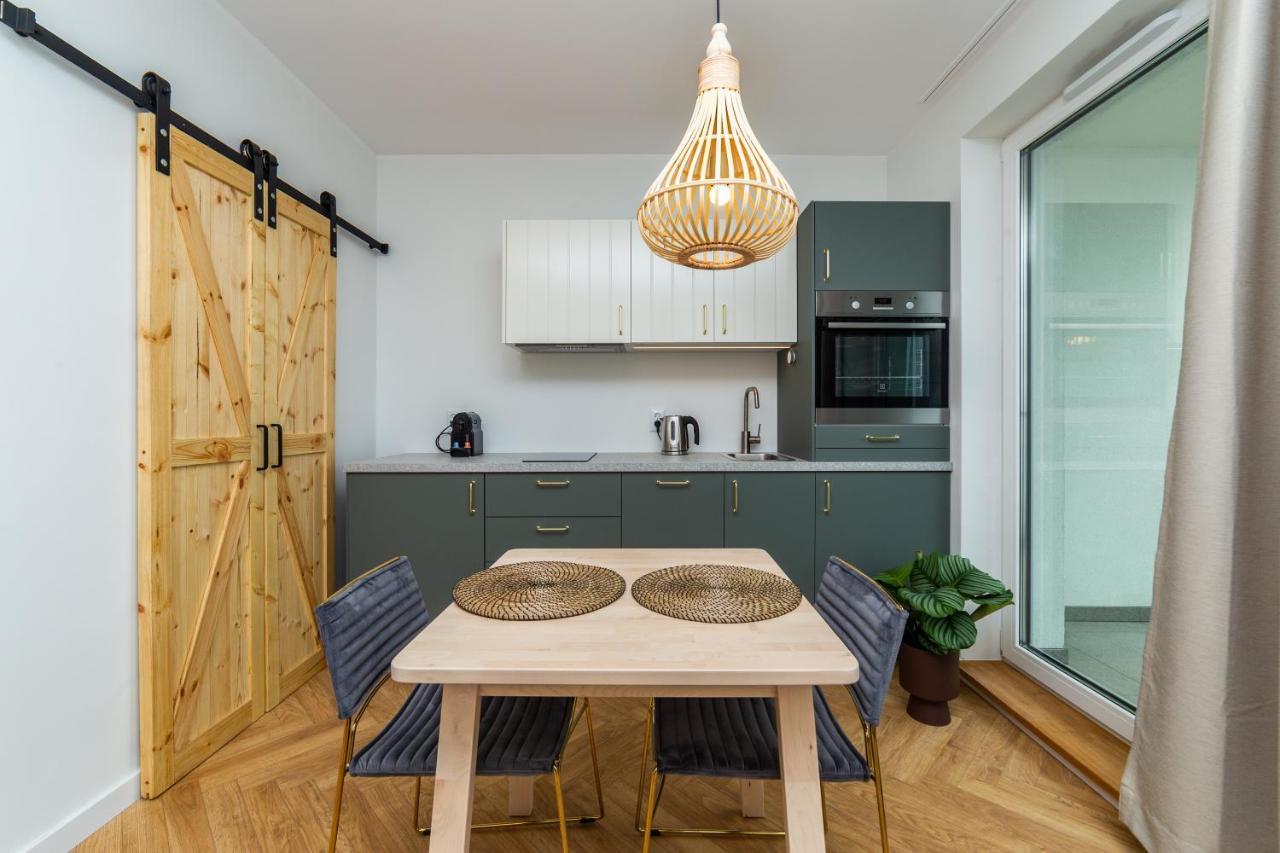 Pobookowane Barbary Delux Old Town Apartment Гданск Екстериор снимка