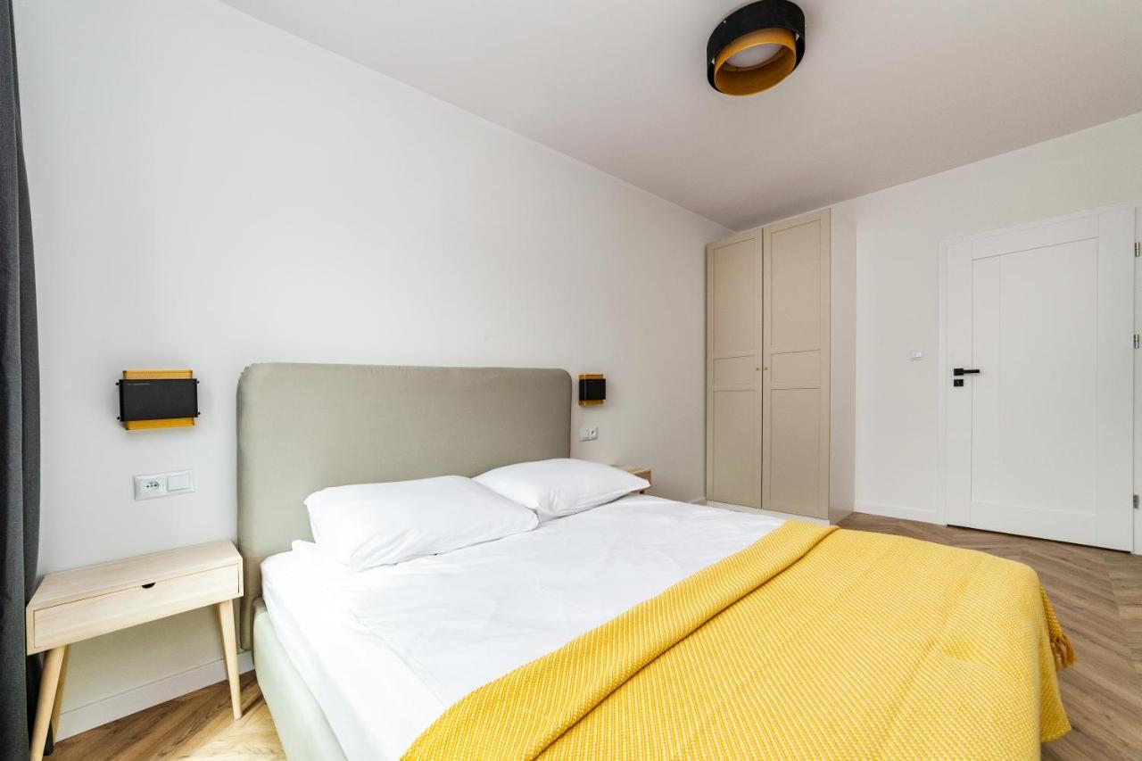 Pobookowane Barbary Delux Old Town Apartment Гданск Екстериор снимка