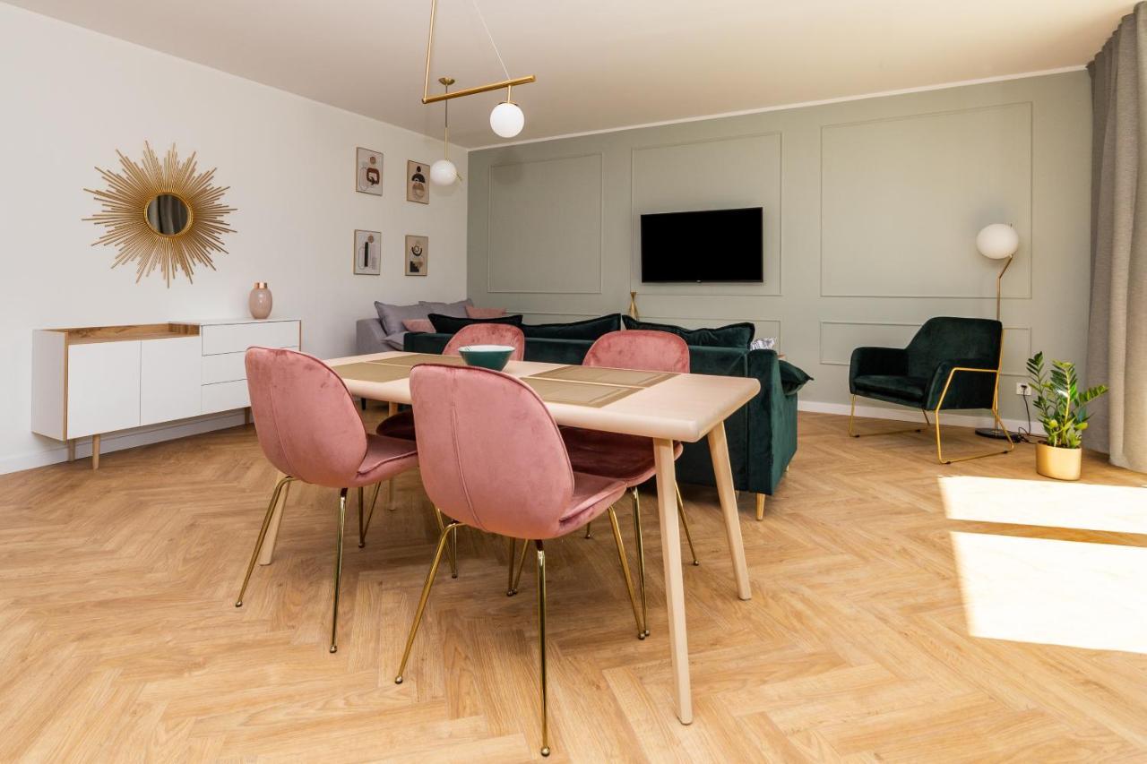 Pobookowane Barbary Delux Old Town Apartment Гданск Екстериор снимка